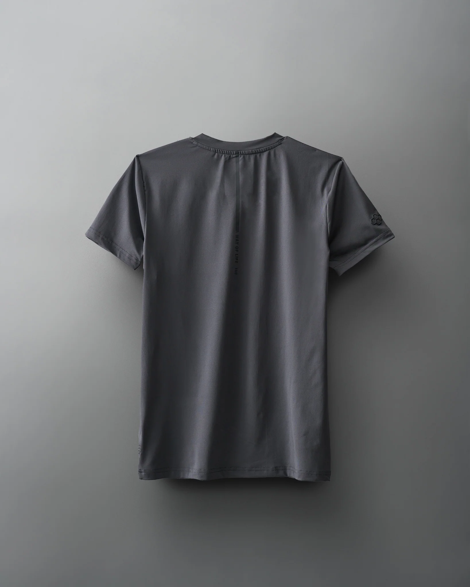 RUDIS Performance Women's V-Neck T-Shirt - Carbon - Image 4